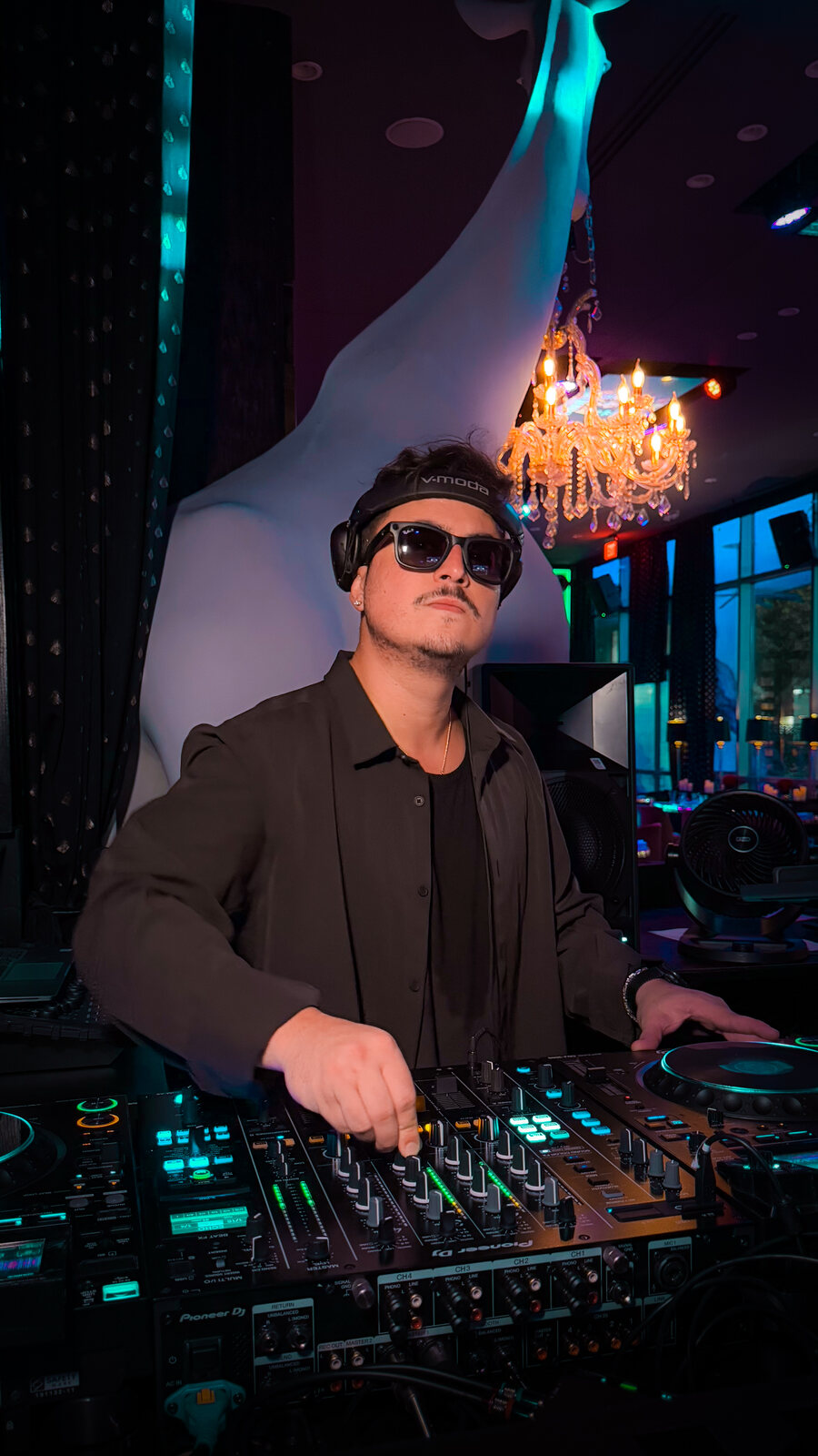 Oteo at Debonair Supper Club